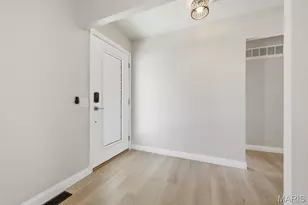 3025 Chadwick Dr, Florissant, MO 63033 - Photo 3