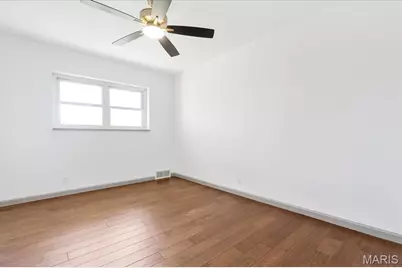 5578 Lindenwood Avenue, Saint Louis, MO 63109 - Photo 21