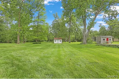 10448 Gregory Court, Saint Louis, MO 63128 - Photo 51