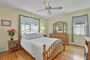 10448 Gregory Ct, Saint Louis, MO 63128 - Photo 27