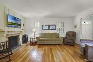 10448 Gregory Ct, Saint Louis, MO 63128 - Photo 23