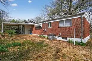 1722 Bradshaw Dr, Saint Louis, MO 63136 - Photo 33