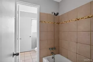 1722 Bradshaw Dr, Saint Louis, MO 63136 - Photo 23