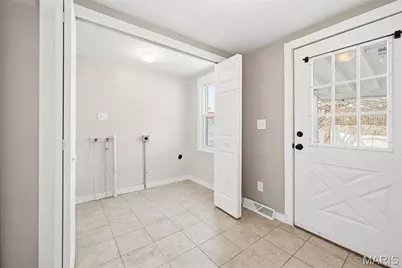 609 S 4th Street, Saint Charles, MO 63301 - Photo 13