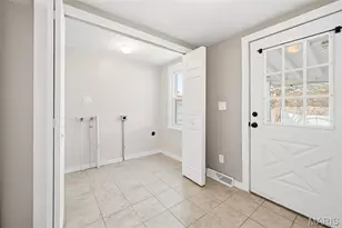 609 S 4th St, Saint Charles, MO 63301 - Photo 13