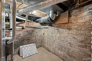 609 S 4th St, Saint Charles, MO 63301 - Photo 25