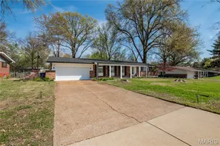 1525 Bayonne Dr, Spanish Lake, MO 63138 - Photo 3