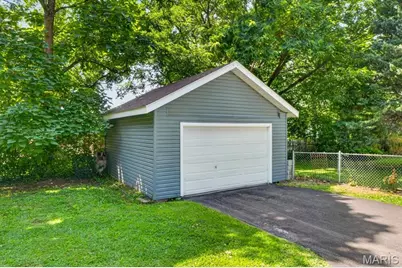 2441 Ackerman Avenue, Saint Louis, MO 63114 - Photo 41