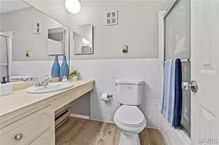 9117 Villaridge Ct, Saint Louis, MO 63123 - Photo 13