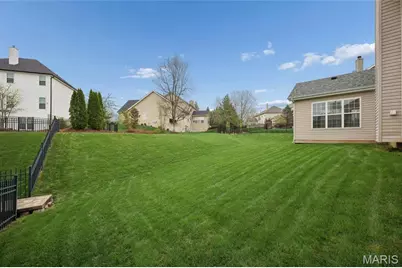 3027 Windsor Point Drive, Saint Louis, MO 63129 - Photo 19