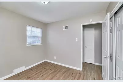 855 Daniel Boone Drive, Florissant, MO 63031 - Photo 31