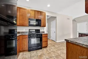 461 Parkgate Dr, Lake Saint Louis, MO 63367 - Photo 21