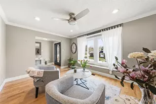 5607 Dantonaire Pl, Saint Louis, MO 63128 - Photo 11