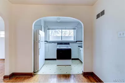 6663 Devonshire Avenue, Saint Louis, MO 63109 - Photo 9