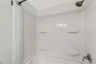 1680 Herault Pl, Saint Louis, MO 63125 - Photo 13