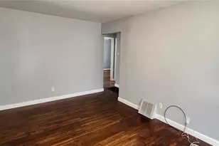 10428 Niblic, Saint Louis, MO 63114 - Photo 5