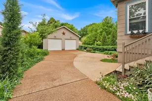440 E Bradford Ave, Webster Groves, MO 63119 - Photo 35