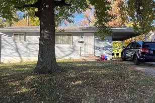 9029 Cranberry Ln, Normandy, MO 63121 - Photo 1