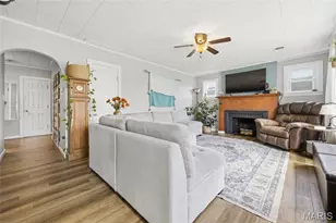 437 W 8th St, Hermann, MO 65041 - Photo 9