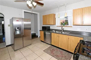 9702 Sterling Pl, Saint Louis, MO 63123 - Photo 11