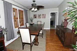 9702 Sterling Pl, Saint Louis, MO 63123 - Photo 7