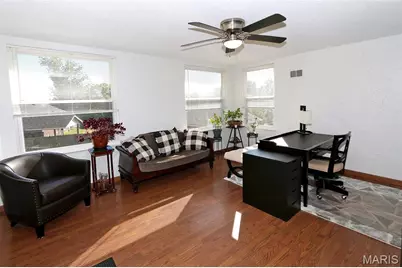 9702 Sterling Place, Saint Louis, MO 63123 - Photo 13