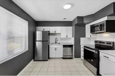 10235 Midland Boulevard, Overland, MO 63114 - Photo 17