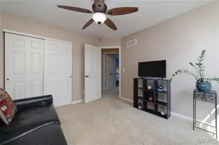 193 Berry Manor Cir, Saint Peters, MO 63376 - Photo 47