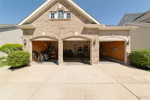 193 Berry Manor Cir, Saint Peters, MO 63376 - Photo 51