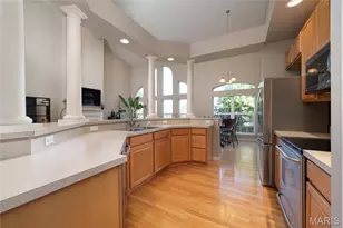 193 Berry Manor Cir, Saint Peters, MO 63376 - Photo 27