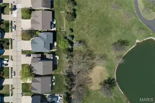 193 Berry Manor Cir, Saint Peters, MO 63376 - Photo 17