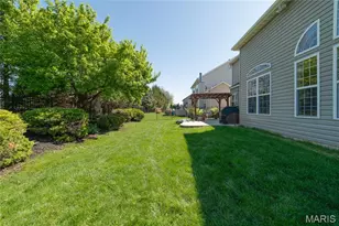 193 Berry Manor Cir, Saint Peters, MO 63376 - Photo 61