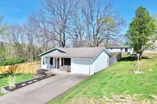 919 N 7th St, De Soto, MO 63020 - Photo 3