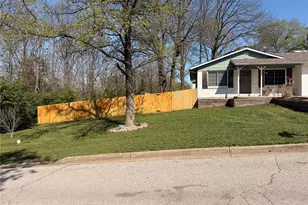 919 N 7th St, De Soto, MO 63020 - Photo 7
