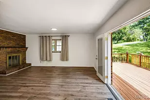 14125 Old Jamestown Rd, Saint Louis, MO 63033 - Photo 7