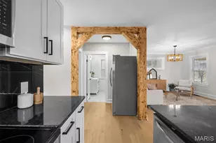 7425 Gayola Pl, Maplewood, MO 63143 - Photo 11