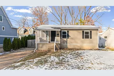 835 N Forest Avenue, Webster Groves, MO 63119 - Photo 1
