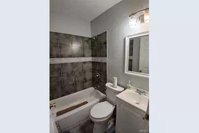 7020 Greenway Avenue, Beverly Hills, MO 63121 - Photo 15