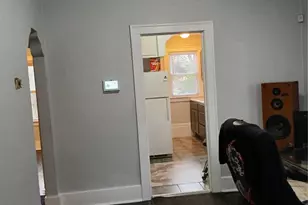 7020 Greenway Ave, Beverly Hills, MO 63121 - Photo 11