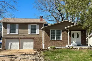 47 Julie Ln, Saint Peters, MO 63376 - Photo 1