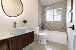 11814 Claychester Dr, Des Peres, MO 63131 - Photo 29