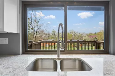 12026 Foxpoint Drive, Maryland Heights, MO 63043 - Photo 11