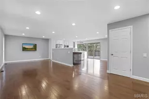 12026 Foxpoint Dr, Maryland Heights, MO 63043 - Photo 3