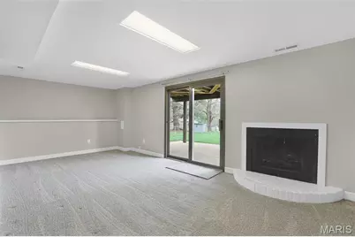 12026 Foxpoint Drive, Maryland Heights, MO 63043 - Photo 23