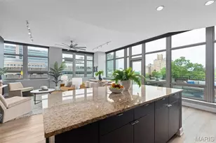 4909 Laclede Ave, Saint Louis, MO 63108 - Photo 9