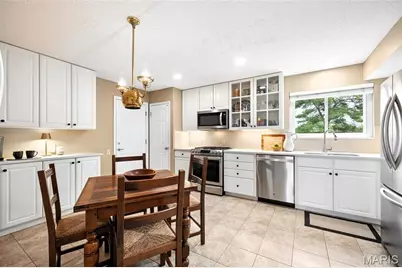 166 Saddleford Drive, Chesterfield, MO 63017 - Photo 9