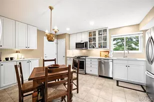 166 Saddleford Dr, Chesterfield, MO 63017 - Photo 9