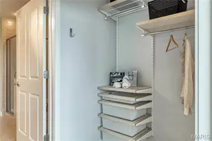 4909 Laclede Ave, Saint Louis, MO 63108 - Photo 11