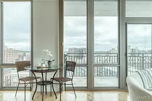 4909 Laclede Ave, Saint Louis, MO 63108 - Photo 13