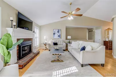 5152 Kings Park Drive, Saint Louis, MO 63129 - Photo 17